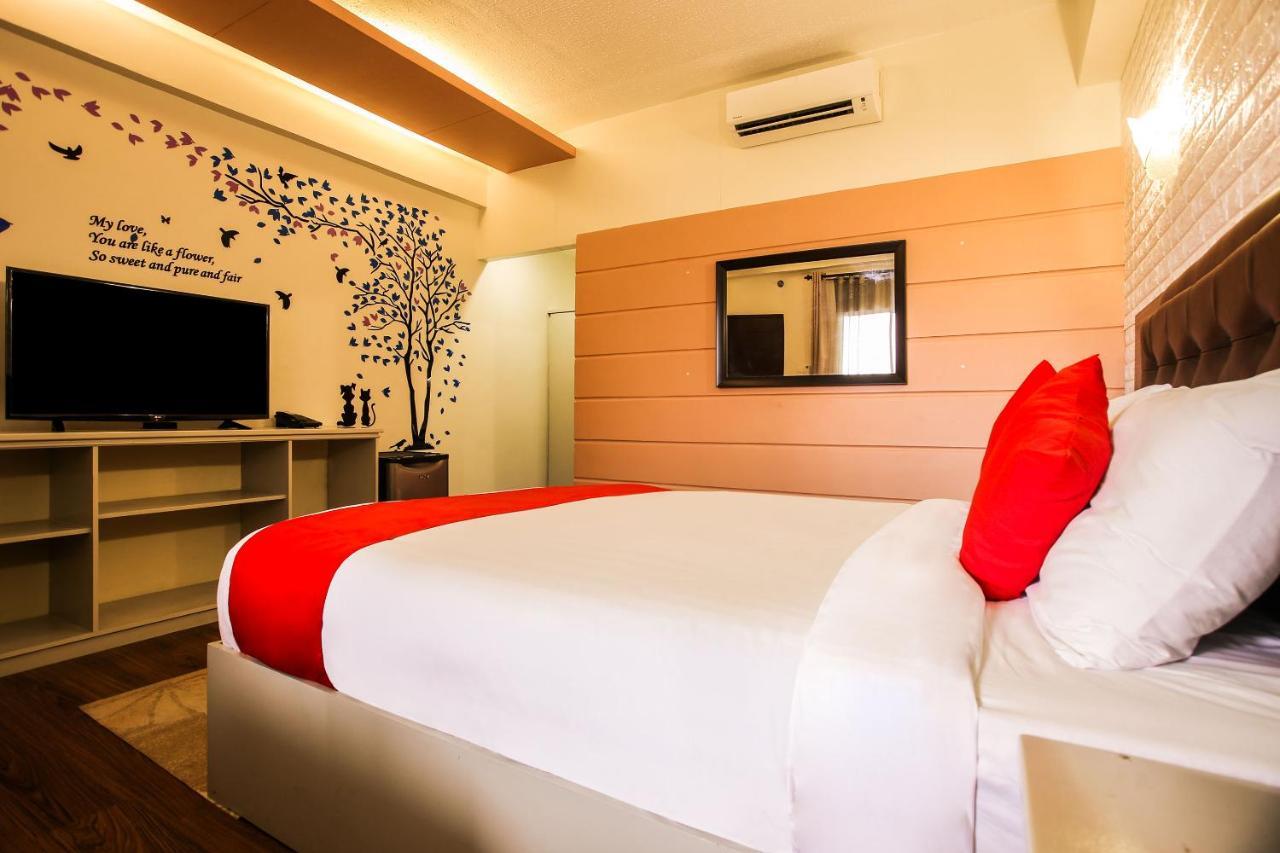 Super Oyo Capital O 786 Kwe Hotel And Resort آنغلوس المظهر الخارجي الصورة